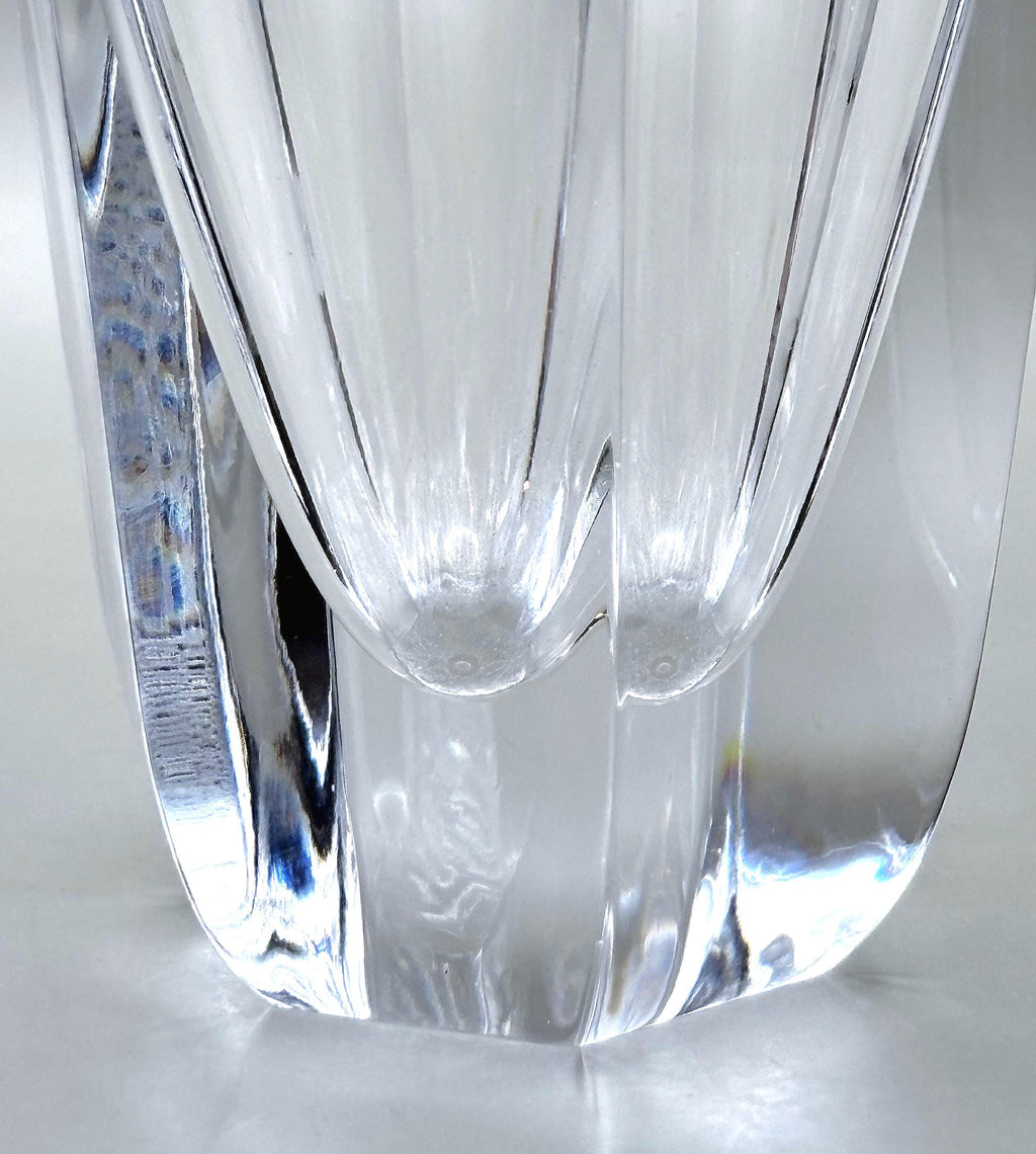 Vintage Orrefors Fleur Crystal Vase – Lars Hellsten Signed Swedish Art Glass (15 cm)