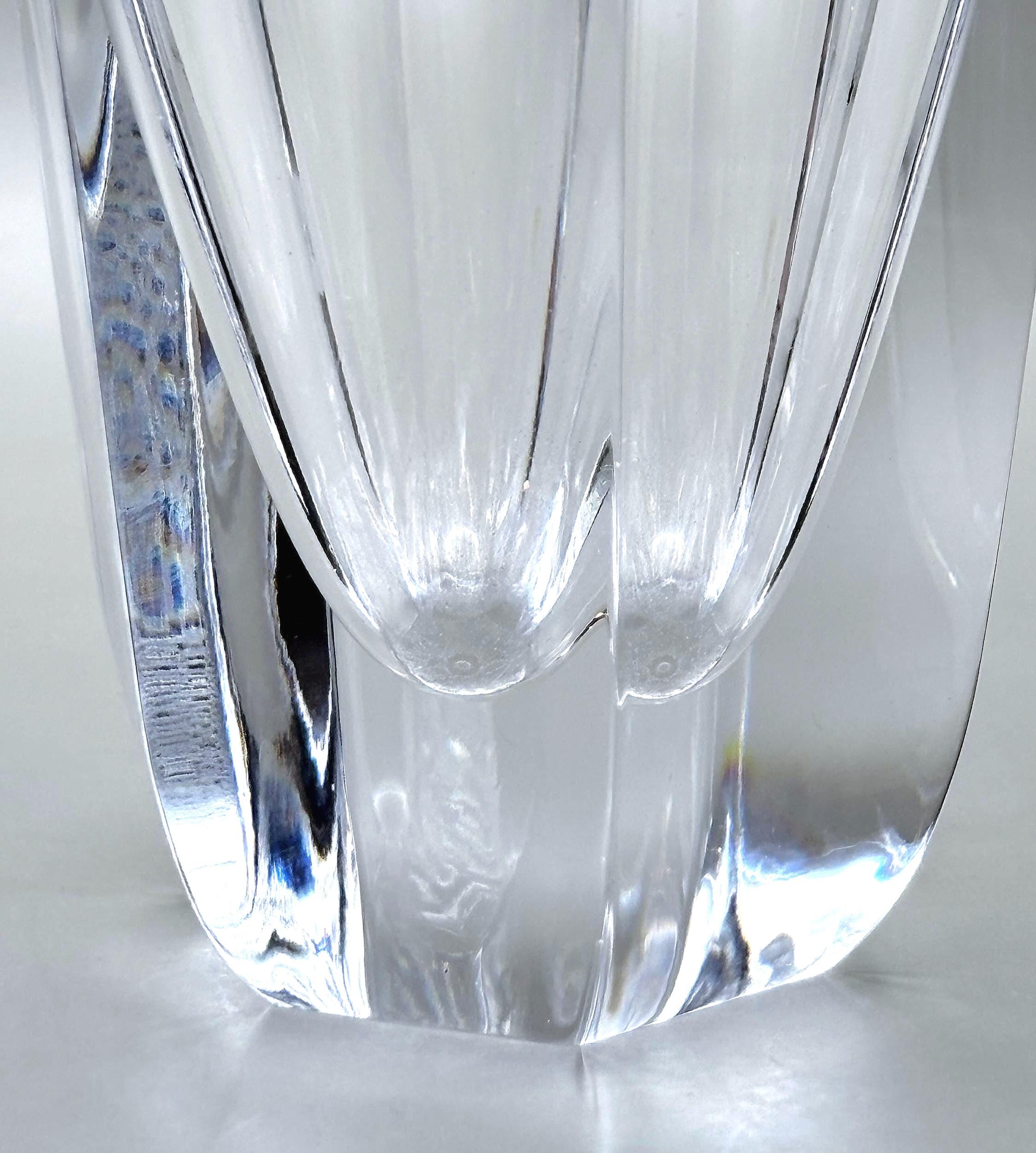 Vintage Orrefors Fleur Crystal Vase – Lars Hellsten Signed Swedish Art Glass (15 cm)