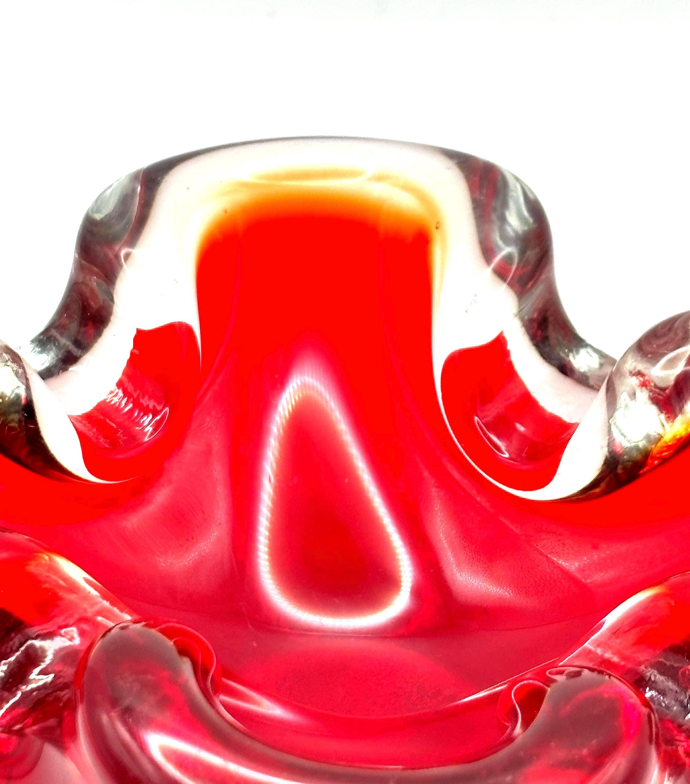 Murano, Sommerso, Ruby Red centrepiece | Italian Art Glass, 13 cm