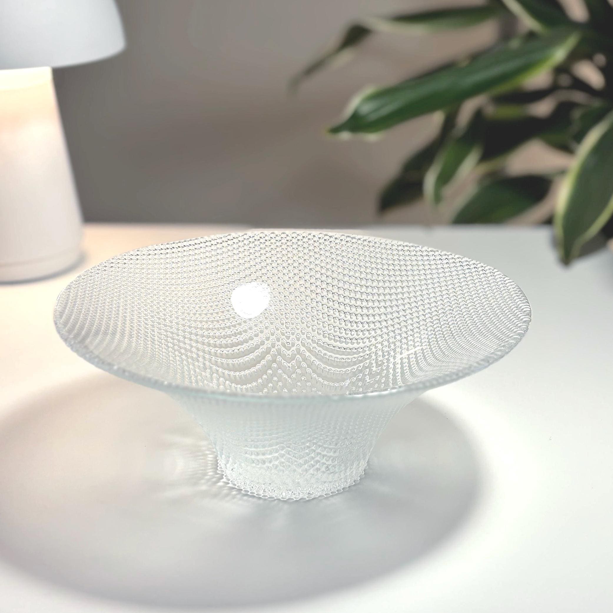 Kosta Boda, Göran Wärff  “Limelight” Bowl | Swedish Glass Art